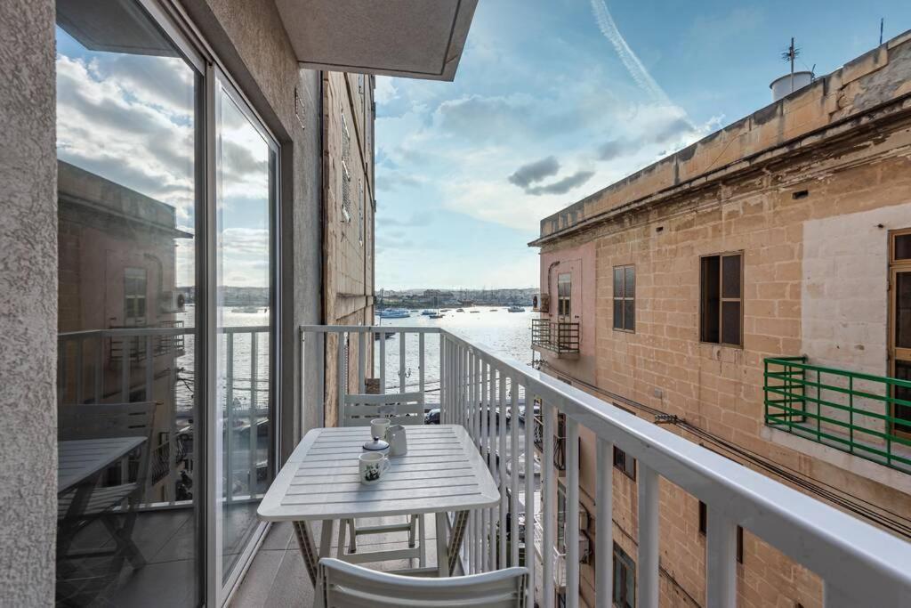 Sliema Smart Seaview Apartment Екстериор снимка